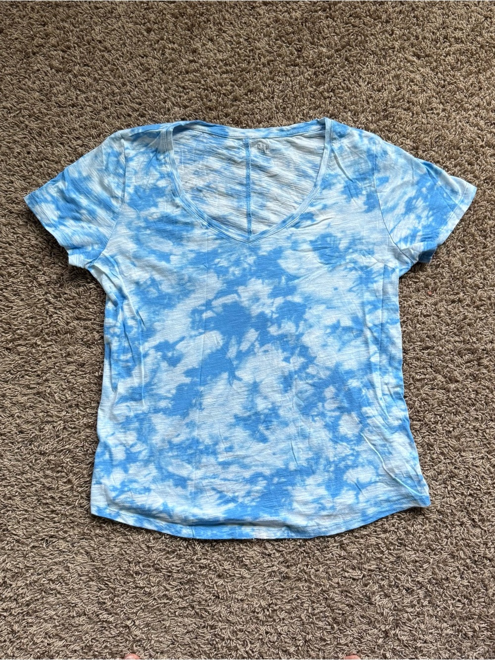 GAP Blue Tie Dye Easy T V-Neck Short Sleeve Size Medium
